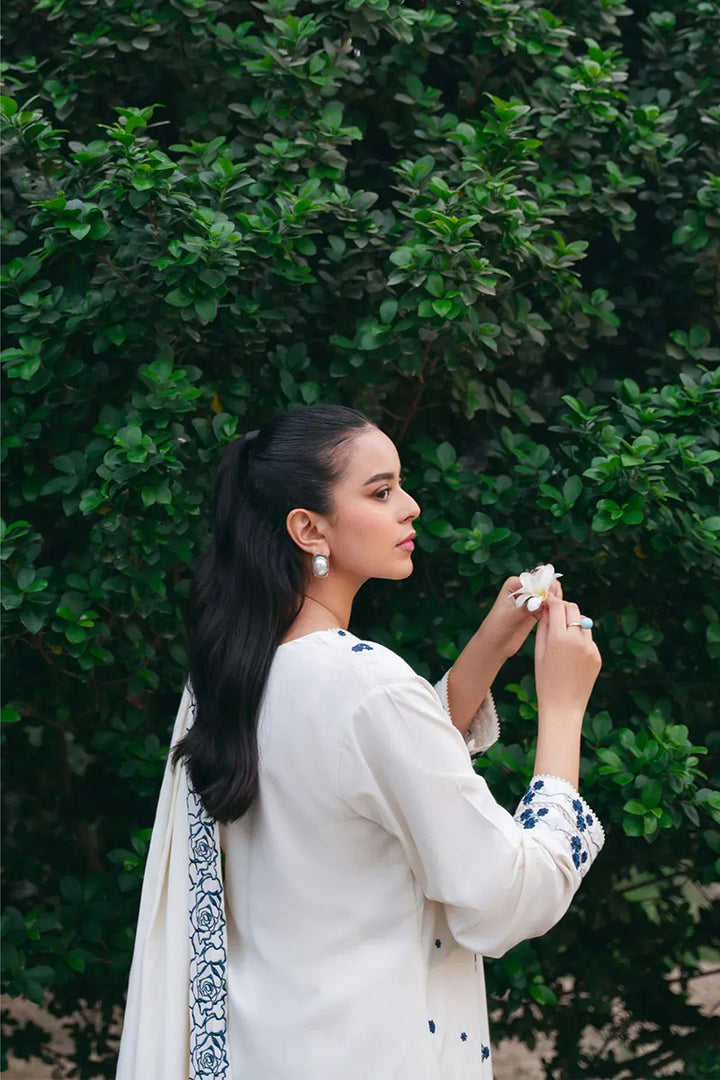 Winter - Naaz - 3Pc Embroidered Dress