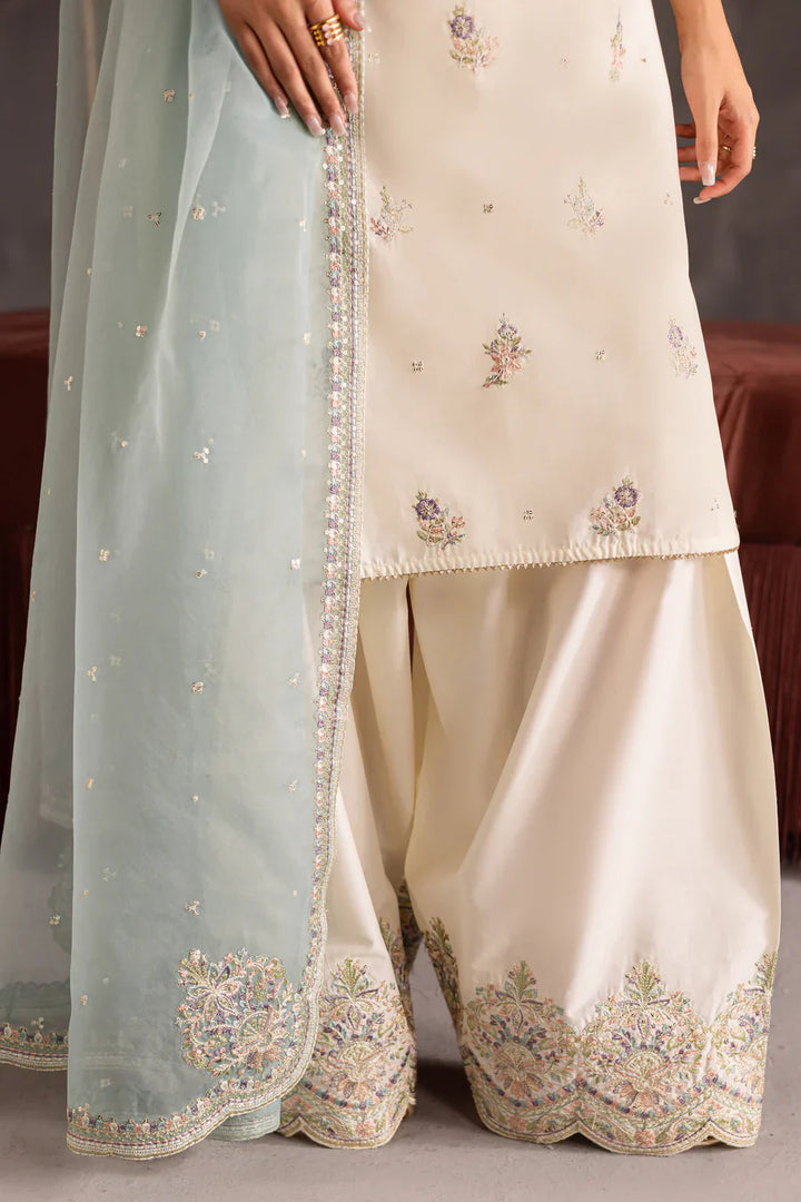Creamy 3pc - Embroidered Lawn Pret